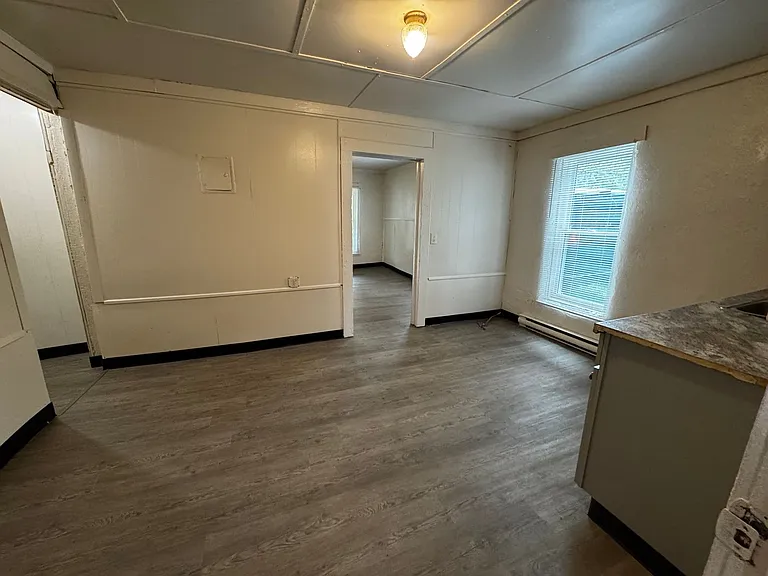 305 Lineberger St — Photo 17