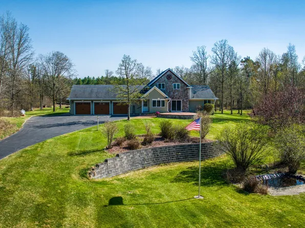 6076 Tall Pines Rd NE, Bemidji, MN 56601