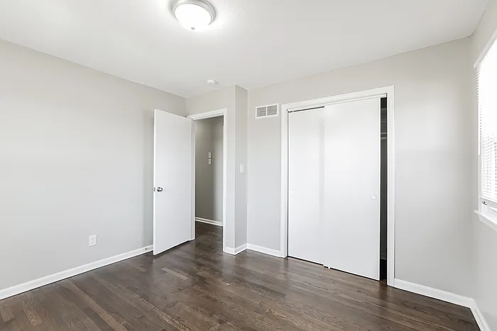804 W Jones St — Photo 11