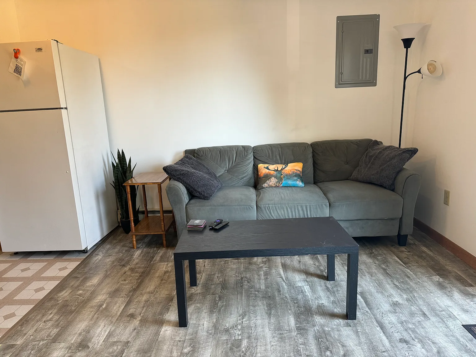 1 bed, 364 sqft, $825 — Photo 2