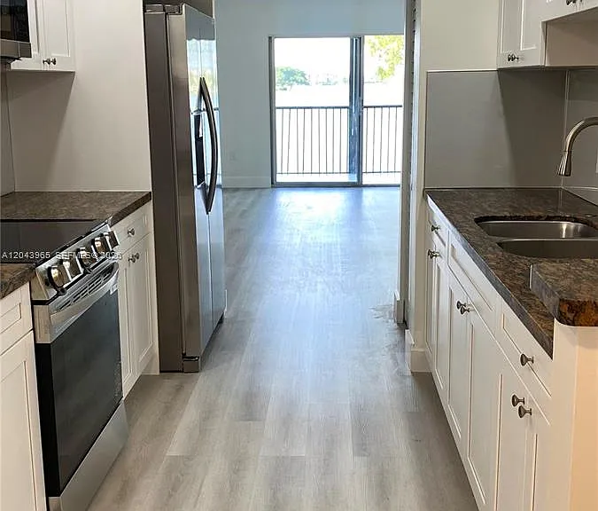 13800 SW 5th Ct #209M — Photo 4