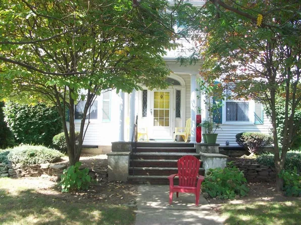 552 Charles Ave, Kingston, PA 18704