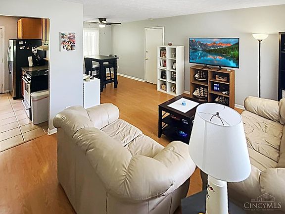 3rd image of 18 Vernon Ct