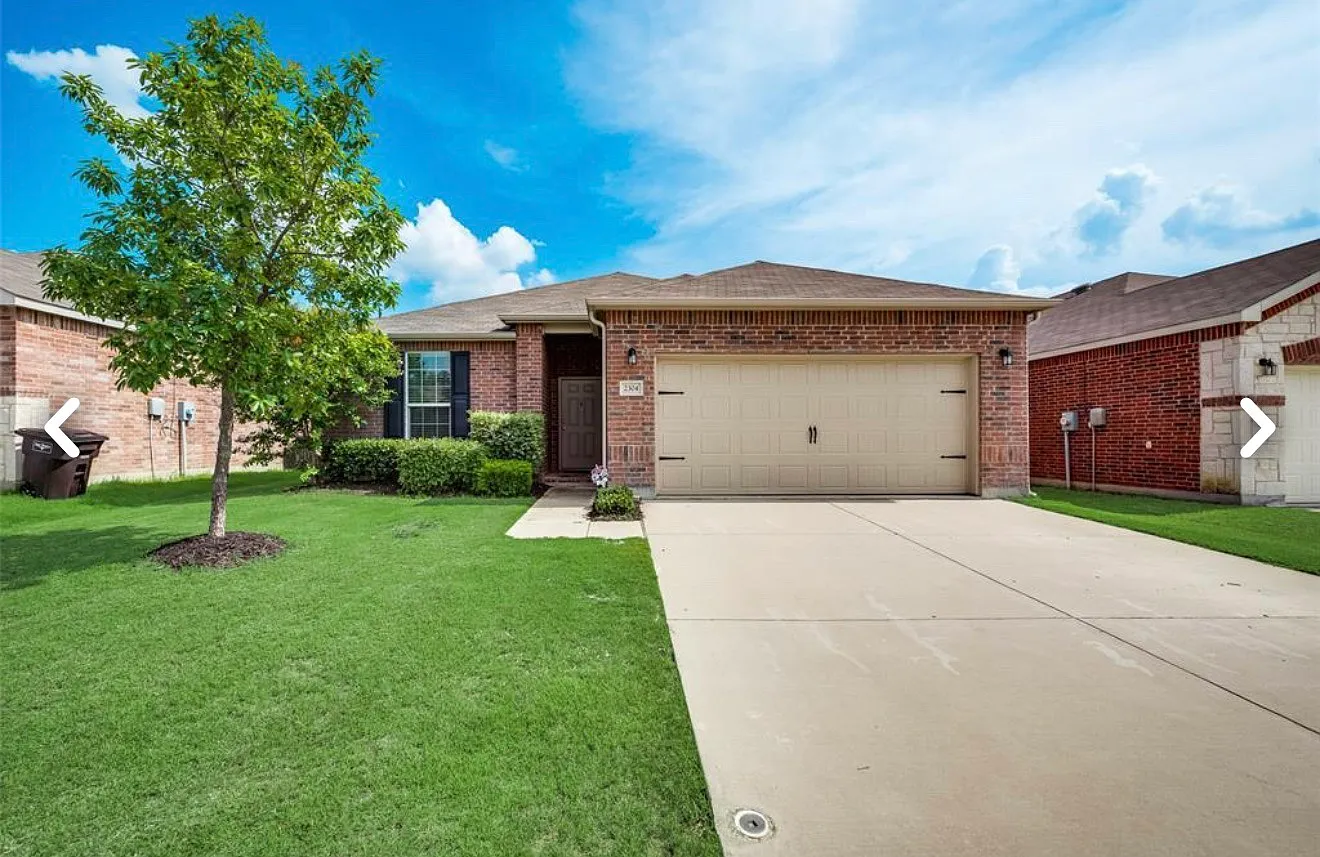 4 bed, 1953 sqft, $2,425 — Photo 2