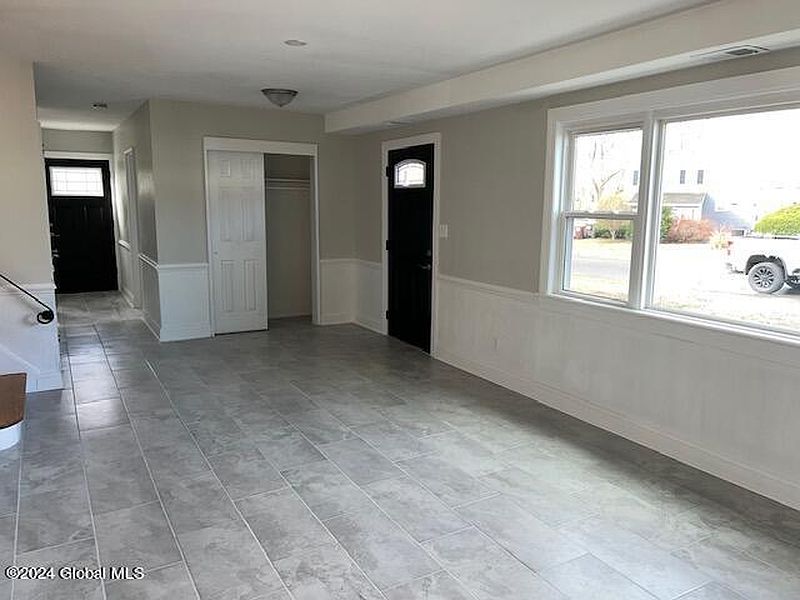 5th image of 22 Aragon Avenue