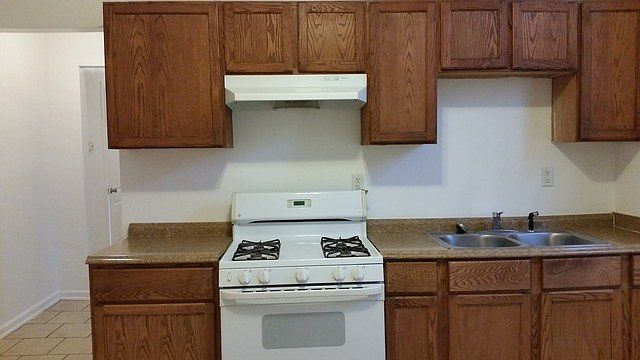 2nd image of 1929 S Spaulding Ave #3