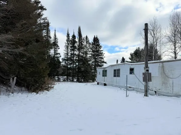 5939-27 1/2 Rd, Gladstone, MI 49837
