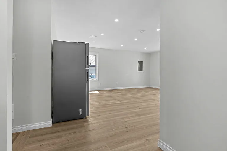 1199 Montreal St #1 — Photo 9