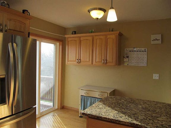 5th image of 1209 Winchester Cir NE