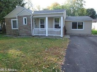 7684 Weber Dr, Mentor, OH 44060