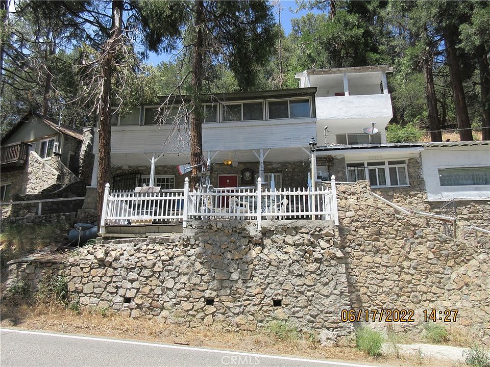 1st image of 22042 Waters Dr
