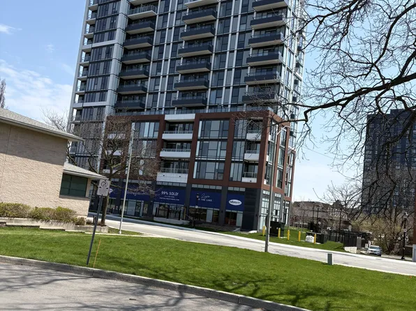 2088 James St, Burlington, ON