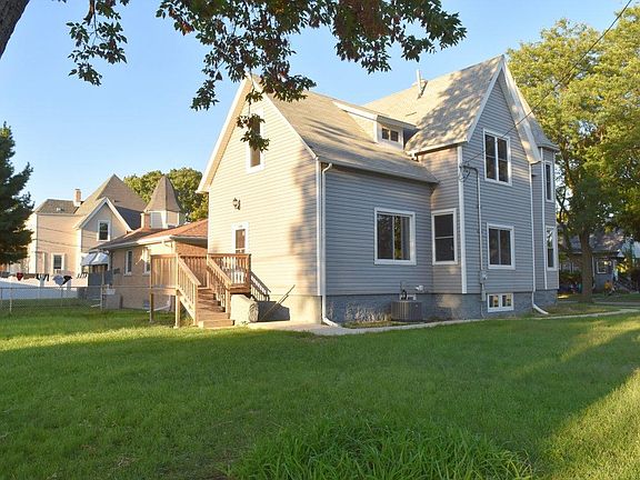 2nd image of 3304 Calwagner Ave