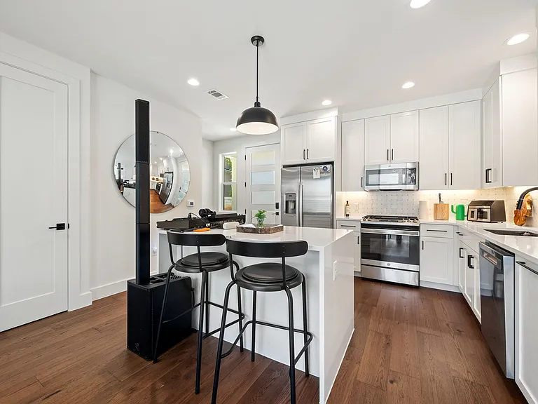 2609 Willow St #2 — Photo 35
