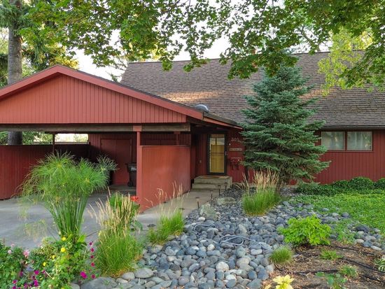 305 NW Janet St, Pullman, WA 99163
