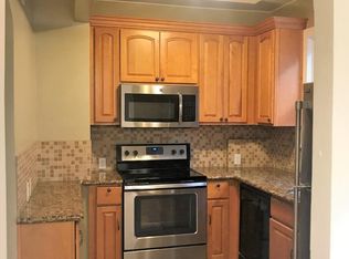 733 10th Ave E #1, Seattle, WA 98102
