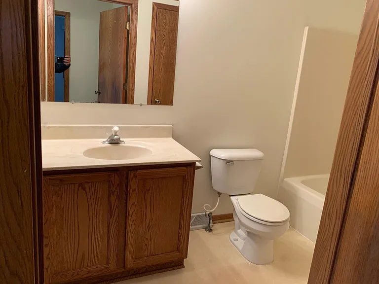 8853 17th Ave — Photo 3