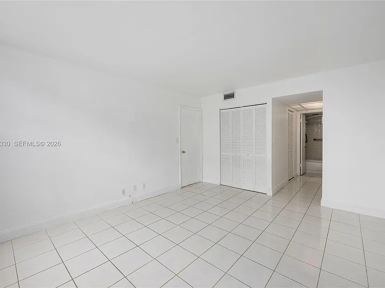 16710 NE 9th Ave #401 — Photo 9