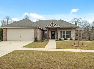 11 Castlewoods Way, Petal, MS 39465