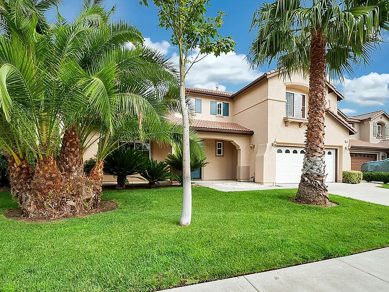 32440 Angelo Dr — Photo 2