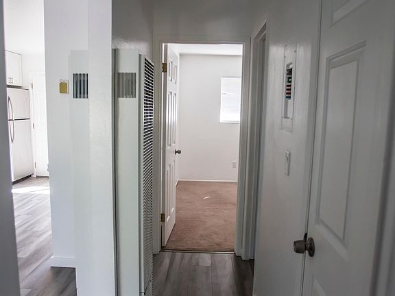 2nd image of 621 Grand Fir Ave APT 4