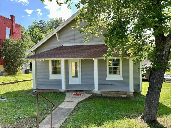 706 Sanders Ave, Poplar Bluff, MO 63901