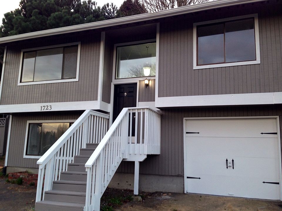 Exterior of 1 side
