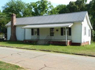 217 Cora St, Laurens, SC 29360