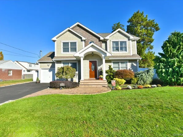 1839 Aaron Avenue, East Meadow, NY 11554