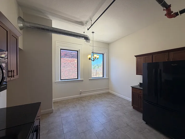 400 N Main St #340 — Photo 8