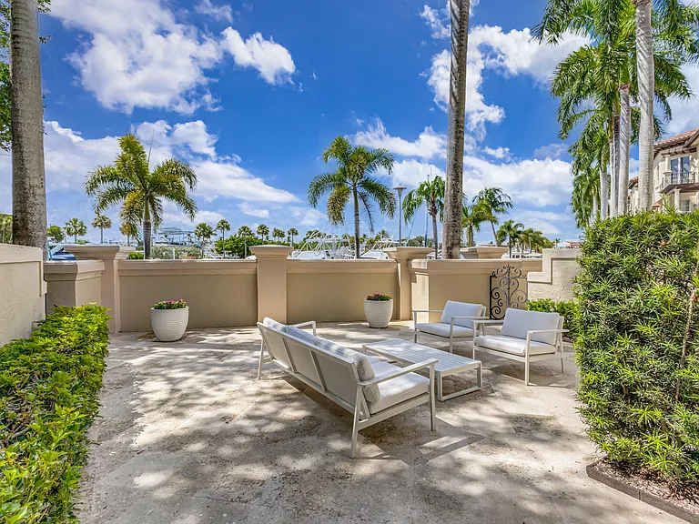 27 Marina Gardens Dr — Photo 21