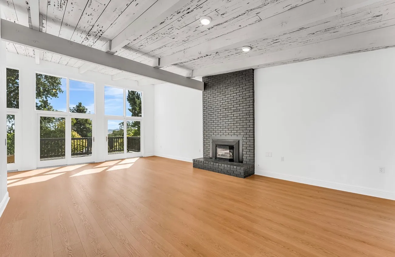4 bed, 2815 sqft, $7,000 — Photo 1