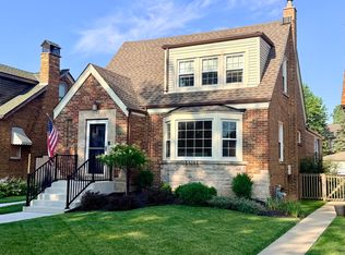 9439 S Saint Louis Ave, Evergreen Park, IL 60805
