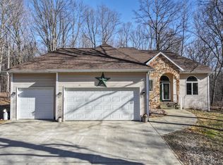 12247 Coldwater Rd, Columbiaville, MI 48421