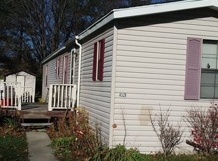 4528 Harris Dr., Poplar Grove, IL 61065