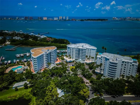 1 Seaside Ln APT 302, Belleair, FL 33756