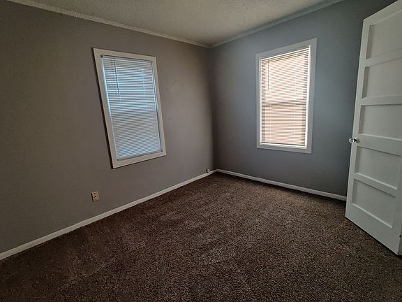 4th image of 1450 Thayer Dr
