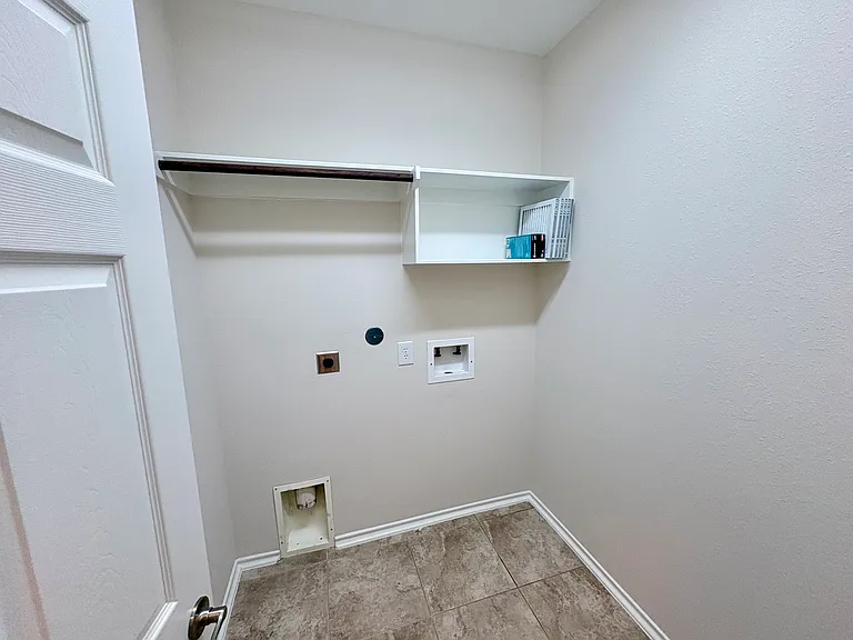 25018 Lakecrest Manor Dr — Photo 9