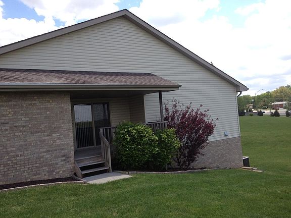 SIDE VIEW OF THE HOUSE & DECK