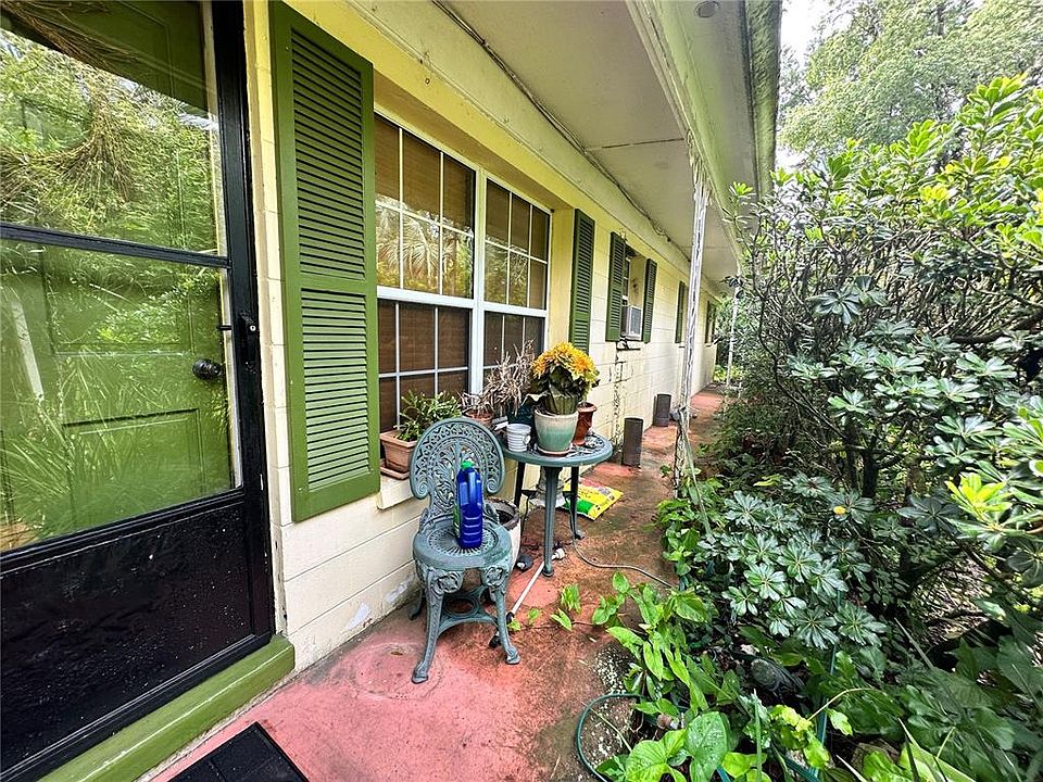 1st image of 2933 NE 10th Dr