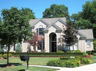 17640 White Pine Ct, Northville, MI 48168