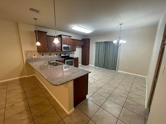 3rd image of 6132 E Overlook Ln