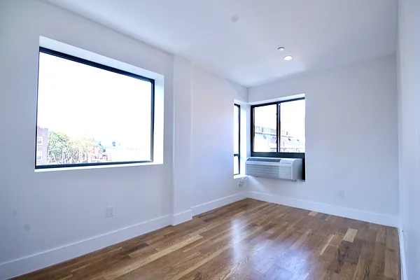 Rented by Makover Group Inc | media 8