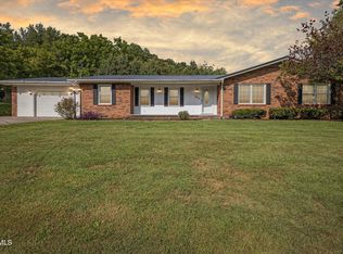 233 Lucy Rd, Kingsport, TN 37660