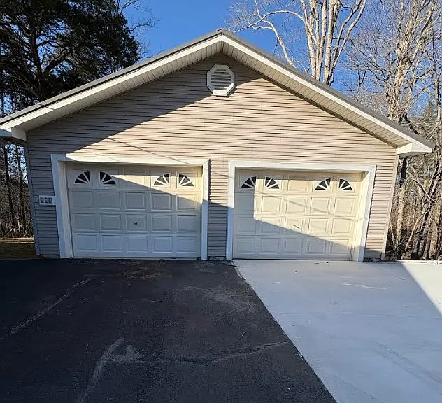 222 Sugar Creek Rd — Photo 3