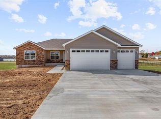 1193 Sycamore Dr, Farmington, MO