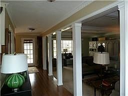 3rd image of 1907 Willowlake Dr