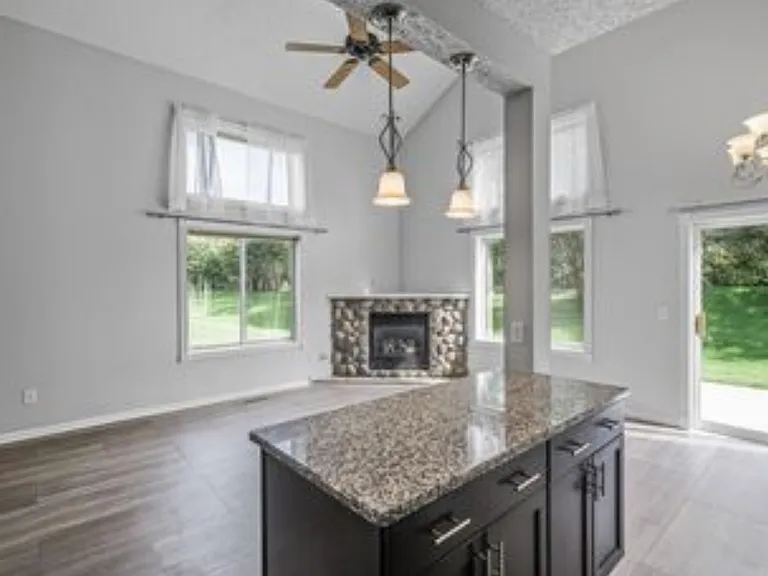 3870 Abercrombie Ln — Photo 11