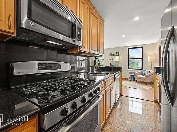 4th image of 185 Prospect Park SW Unit 306/307