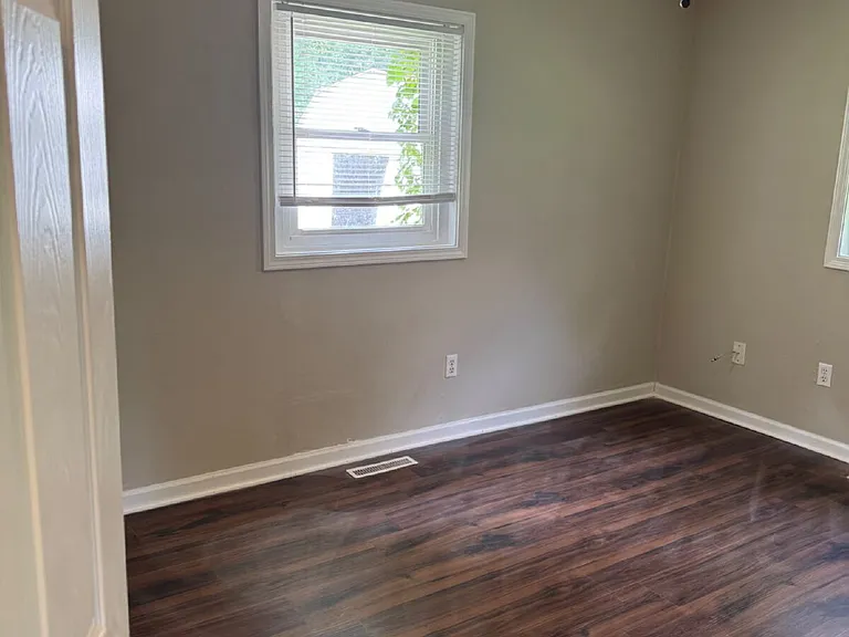 7760 Twin Beech Ln — Photo 11